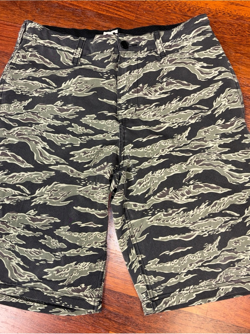 Vintage DC Skateboards Tiger Camo Swim Shorts Size 30